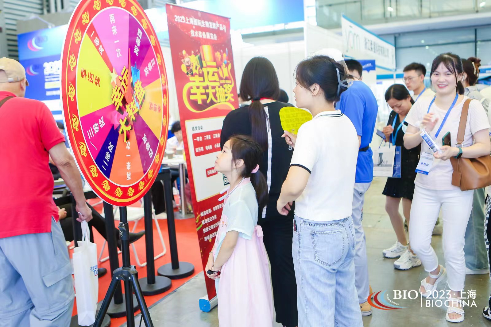 預(yù)報(bào)名客戶(hù)，禮品免費(fèi)送，現(xiàn)場(chǎng)抽獎(jiǎng)活動(dòng)